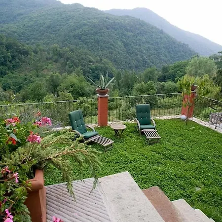 Casa Boru - A Beautiful Fully Restored Spacious House With Fantastic Views Semesterbostad Calice al Cornoviglio