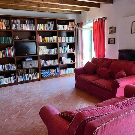 Casa Boru - A Beautiful Fully Restored Spacious House With Fantastic Views Semesterbostad Calice al Cornoviglio