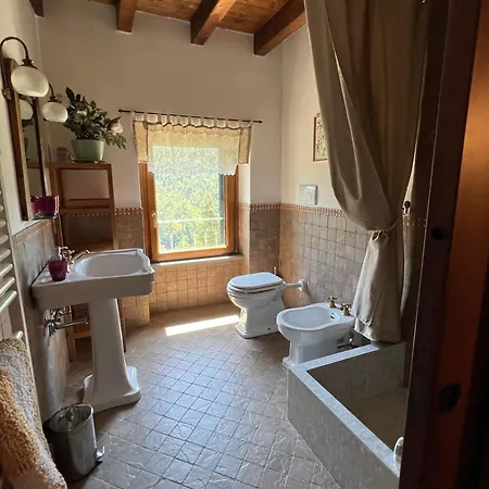 Semesterbostad Casa Boru - A Beautiful Fully Restored Spacious House With Fantastic Views
