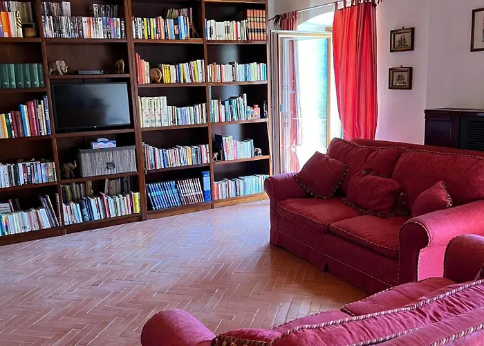 Casa Boru - A Beautiful Fully Restored Spacious House With Fantastic Views Сasa de vacaciones Calice al Cornoviglio