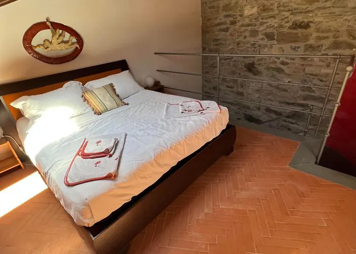 Feriehus Casa Boru - A Beautiful Fully Restored Spacious House With Fantastic Views Calice al Cornoviglio