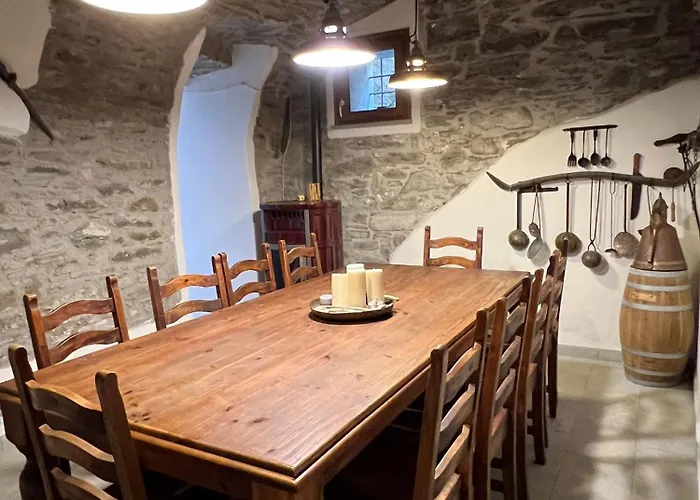 Сasa de vacaciones Casa Boru - A Beautiful Fully Restored Spacious House With Fantastic Views