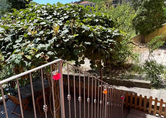 Casa Boru - A Beautiful Fully Restored Spacious House With Fantastic Views Feriehus Calice al Cornoviglio